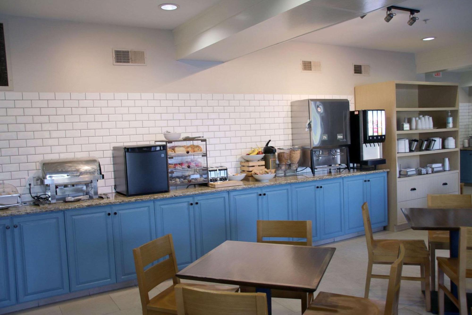 Country Inn & Suites By Radisson, Council Bluffs, Ia Экстерьер фото