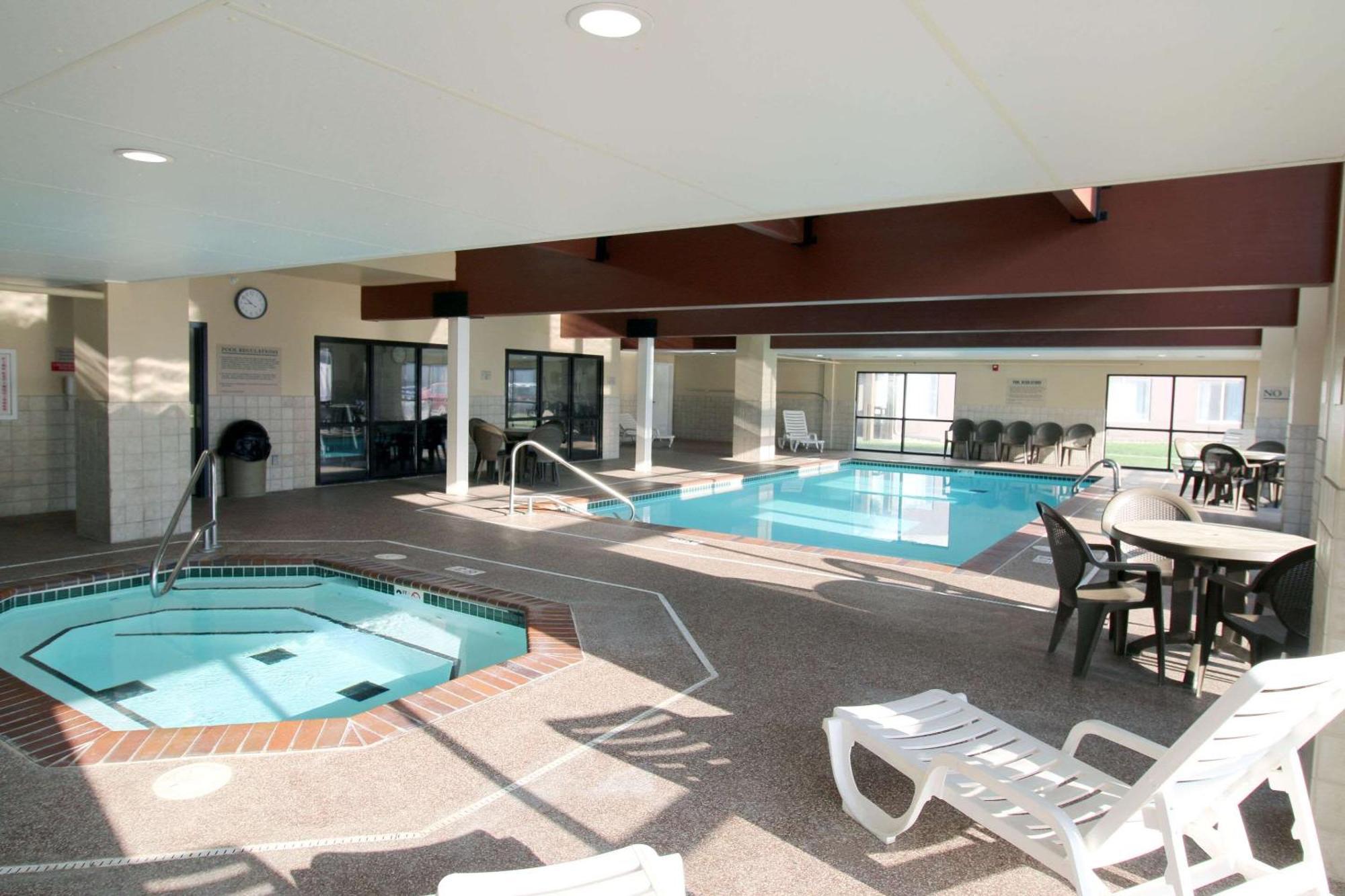 Country Inn & Suites By Radisson, Council Bluffs, Ia Экстерьер фото